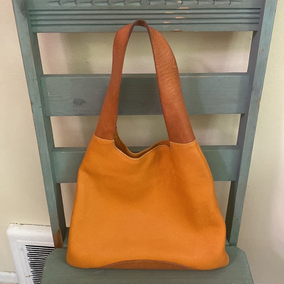 Peter Kent Buenos Aires over the shoulder leather bag - Picture 2 of 9